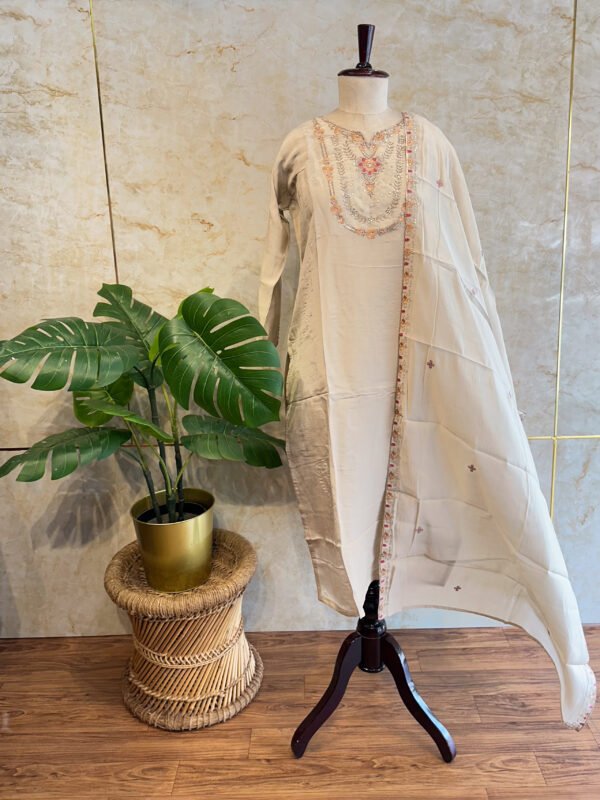 IMG_1748 Ivory Elegance – Embroidered 3-Piece Set